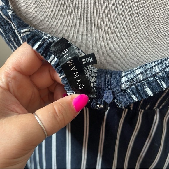 Dynamite | Tie Dress - Picture 3 of 5